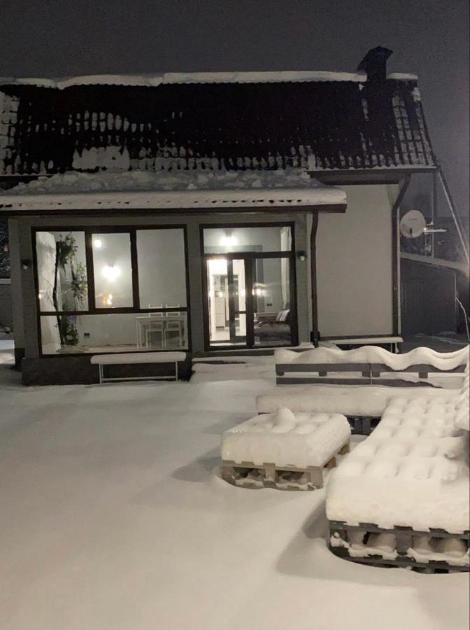 Shale Na Polotskoy Villa Babrujsk Exteriör bild