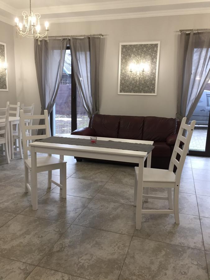 Shale Na Polotskoy Villa Babrujsk Exteriör bild