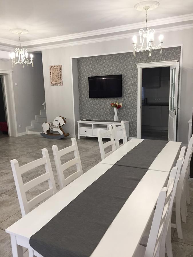 Shale Na Polotskoy Villa Babrujsk Exteriör bild