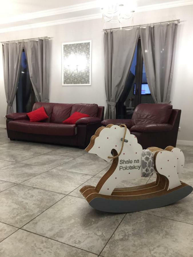 Shale Na Polotskoy Villa Babrujsk Exteriör bild