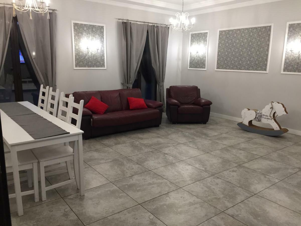 Shale Na Polotskoy Villa Babrujsk Exteriör bild